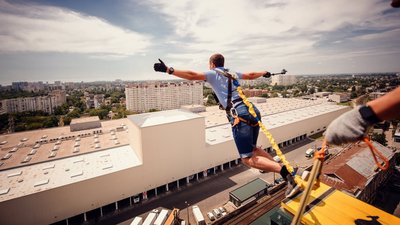 Як провести вихідні в Одесі: роупджампінг Як провести вихідні в Одесі: роупджампінг