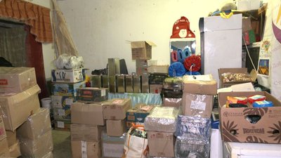 Волонтери з Волині зібрали та відправили на Донеччину та Харківщину чотири тонни допомоги Волонтери з Волині зібрали та відправили на Донеччину та Харківщину чотири тонни допомоги