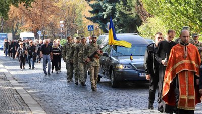 В Ужгороді попрощалися із 46-річним захисником Віталієм Черваком