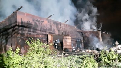 Пожежу на “Харківському канатному заводі” гасили майже 6 годин Пожежу на “Харківському канатному заводі” гасили майже 6 годин
