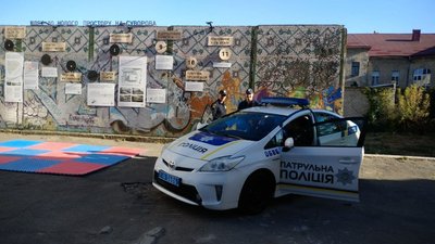Говорили про безпеку та навчали самозахисту. У Херсоні відбулась акція "Разом проти насильства" Говорили про безпеку та навчали самозахисту. У Херсоні відбулась акція "Разом проти насильства"
