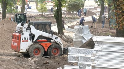 Реконструкцію Ново-Баварського скверу в Харкові оцінили у понад 100 мільйонів гривень: що ремонтують
