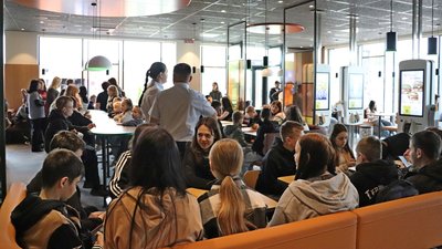 У Мукачеві відкрили ресторан мережі McDonald's У Мукачеві відкрили ресторан мережі McDonald's