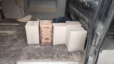 На Херсонщині з незаконного продажу вилучили понад 7000 пачок цигарок та 50 літрів алкоголю