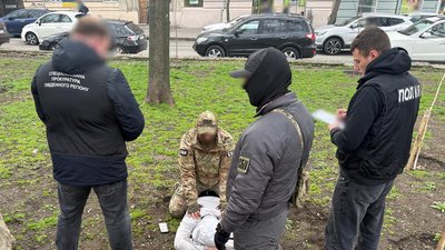 На Одещині викрили дві схеми переправлення через кордон: в одній використали "швидку" На Одещині викрили дві схеми переправлення через кордон: в одній використали "швидку"