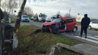 Травмувалися 12-річний пішохід і водійка: у селі Бедевля на Закарпатті сталася ДТП