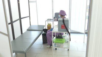 У Дніпрі відкрили перший пункт вакцинації в торговельному центрі У Дніпрі відкрили перший пункт вакцинації в торговельному центрі