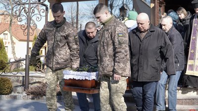 Втрати Волині: у Володимирі попрощалися з 55-річним сержантом Втрати Волині: у Володимирі попрощалися з 55-річним сержантом