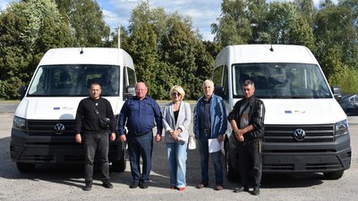 Допомога Чернігівщині від німецьких партнерів: передали два фургони