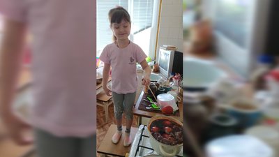 У Житомирі учасники фотоконкурсів показали, що роблять на карантині