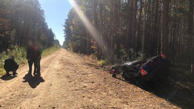 Не впорався з керуванням і врізався в дерево: в ДТП на Рівненщині загинув водій легковика Не впорався з керуванням і врізався в дерево: в ДТП на Рівненщині загинув водій легковика