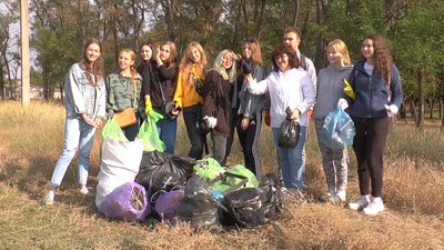 До Всесвітнього дня прибирання "World Cleanup Day" у Балабанівському лісі прибирали сміття