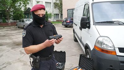 Тернопільським правоохоронцям передали допомогу з Польщі