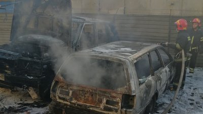 У Черкасах згоріло дві авітки У Черкасах згоріло дві авітки