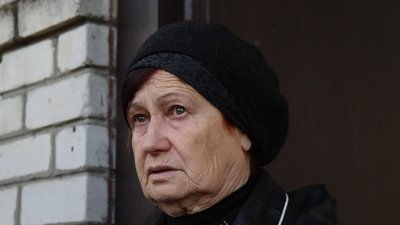 "Знайшли шматки тіла сина, зібрали їх у мішки": у Малій Рогані окупанти розстріляли з танку авто "Знайшли шматки тіла сина, зібрали їх у мішки": у Малій Рогані окупанти розстріляли з танку авто