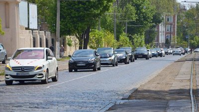 В Одесі влаштували автопробіг проти незаконної забудови узбережжя В Одесі влаштували автопробіг проти незаконної забудови узбережжя