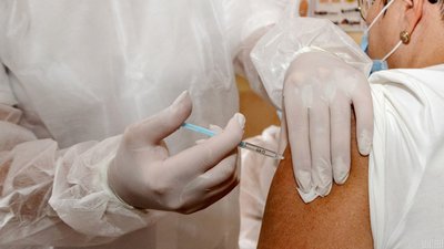 Вакцинальна кампанія. На Миколаївщині за добу від COVID-19 щепилися 2 067 людей