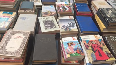 У Тернополі продають книги, щоб допомогти безпритульним тваринам У Тернополі продають книги, щоб допомогти безпритульним тваринам