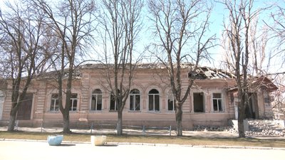 Оріхівський краєзнавчий музей після російських обстрілів Оріхівський краєзнавчий музей після російських обстрілів