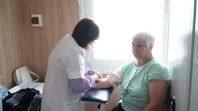 Медична допомога у прифронтовому Дробишевому на Донеччині Медична допомога у прифронтовому Дробишевому на Донеччині