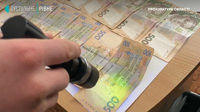 На хабарі затримали голову ОТГ з Рівненщини На хабарі затримали голову ОТГ з Рівненщини