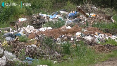 Жителі дачного масиву нарікають на сміттєву проблему. Репортаж