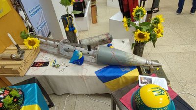 "Від Війни до Мистецтва": в Тернополі відкрили благодійну виставку "Від Війни до Мистецтва": в Тернополі відкрили благодійну виставку