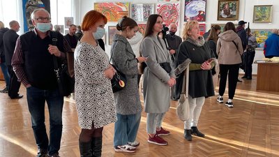 До дня художника у Черкасах відкрили художню виставку До дня художника у Черкасах відкрили художню виставку
