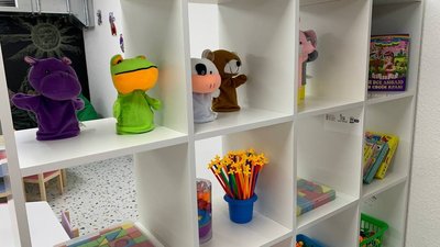Інвентар для розвитку дітей в укритті одного з дитсадків. У Миколаєві облаштували найпростіше укриття в одному з дитячих садків, який не працював з лютого 2022 року. Сховище на понад 230 квадратних метрів розраховане на 200 дітей Інвентар для розвитку дітей в укритті одного з дитсадків. У Миколаєві облаштували найпростіше укриття в одному з дитячих садків, який не працював з лютого 2022 року. Сховище на понад 230 квадратних метрів розраховане на 200 дітей