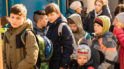 Івано-Франківщина прийняла 30 дітей з інтернату у Чернігові Івано-Франківщина прийняла 30 дітей з інтернату у Чернігові