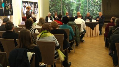 "Квітка надії": у Рівному провели благодійний арт-проєкт, присвячений онкопроблемі