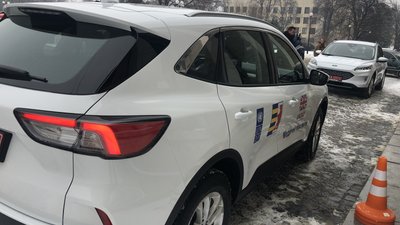 У гірські громади на Закарпатті передали два автомобілі на понад 1,2 млн грн
