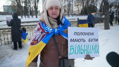 Учасниця акції на підтримку полонених та зниклих безвісти бійців відбулась у Сумах