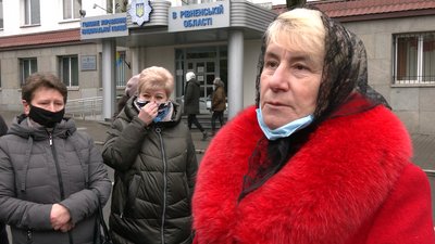 Виселення з гуртожитку: рівняни прийшли у поліцію вимагати дій Виселення з гуртожитку: рівняни прийшли у поліцію вимагати дій