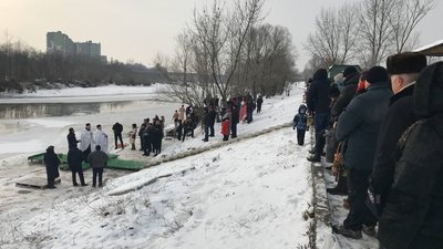 В Івано-Франківську на Бистриці Надвірнянській освятили воду В Івано-Франківську на Бистриці Надвірнянській освятили воду