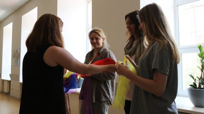 Психологічні травми під час війни. У Житомирі психологи і волонтери навчалися, як допомагати людям долати стрес Психологічні травми під час війни. У Житомирі психологи і волонтери навчалися, як допомагати людям долати стрес