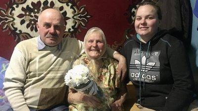Валентина Михайлівна Ксьондзик, довгожителька з Волині