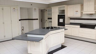 Віллу мексиканського наркобарона продали за 2 мільйони доларів Віллу мексиканського наркобарона продали за 2 мільйони доларів