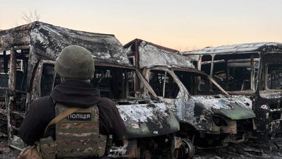 Знищені автобуси в Словʼянську
