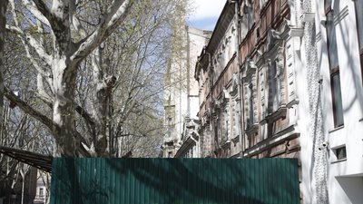 Друкарня Фесенка в Одесі: місцеві заявили про підготовку до зносу, забудовник заперечує Друкарня Фесенка в Одесі: місцеві заявили про підготовку до зносу, забудовник заперечує