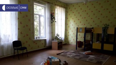 Під Сумами дітей возять до школи маршруткою замість шкільного автобуса Під Сумами дітей возять до школи маршруткою замість шкільного автобуса