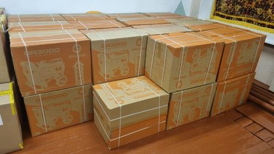 50 генераторів та одяг для військових привезли у Хмельницький з Шяуляя