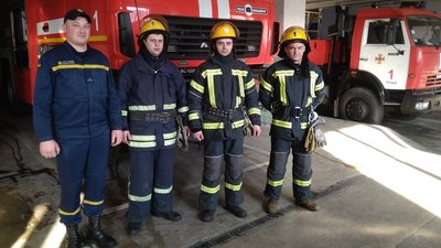 Волинські рятувальники врятували трьох людей і загасили 16 підпалів сухої трави
