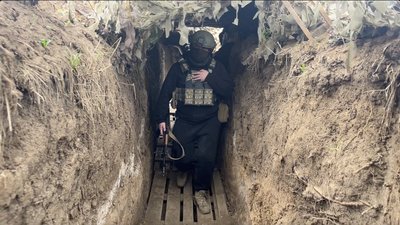 Військовий з Черкащини перебуває на лінії оборони Херсону Військовий з Черкащини перебуває на лінії оборони Херсону