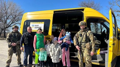 евакуація, Нікополь, білі янголи, родина з 7 дітьми
