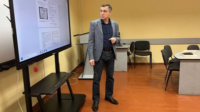 Вчитель історії Луцького ліцею№23 Руслан Самостян Вчитель історії Луцького ліцею№23 Руслан Самостян