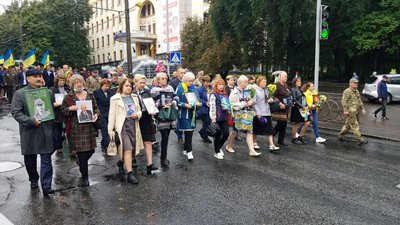 У Рівному стартувала хода до Дня Незалежності У Рівному стартувала хода до Дня Незалежності