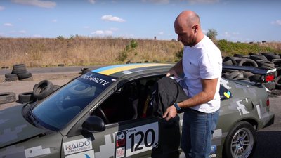 Збирає на гонках гроші для ЗСУ: історія автоспортсмена, який допомагає українським військовим