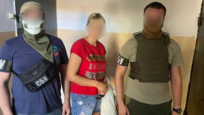 Затримали херсонку, яка передавала дані про ЗСУ