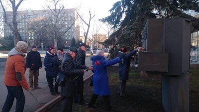 “Запали свічку Аркасу”. У Миколаєві згадували культурного діяча Миколу Аркаса “Запали свічку Аркасу”. У Миколаєві згадували культурного діяча Миколу Аркаса